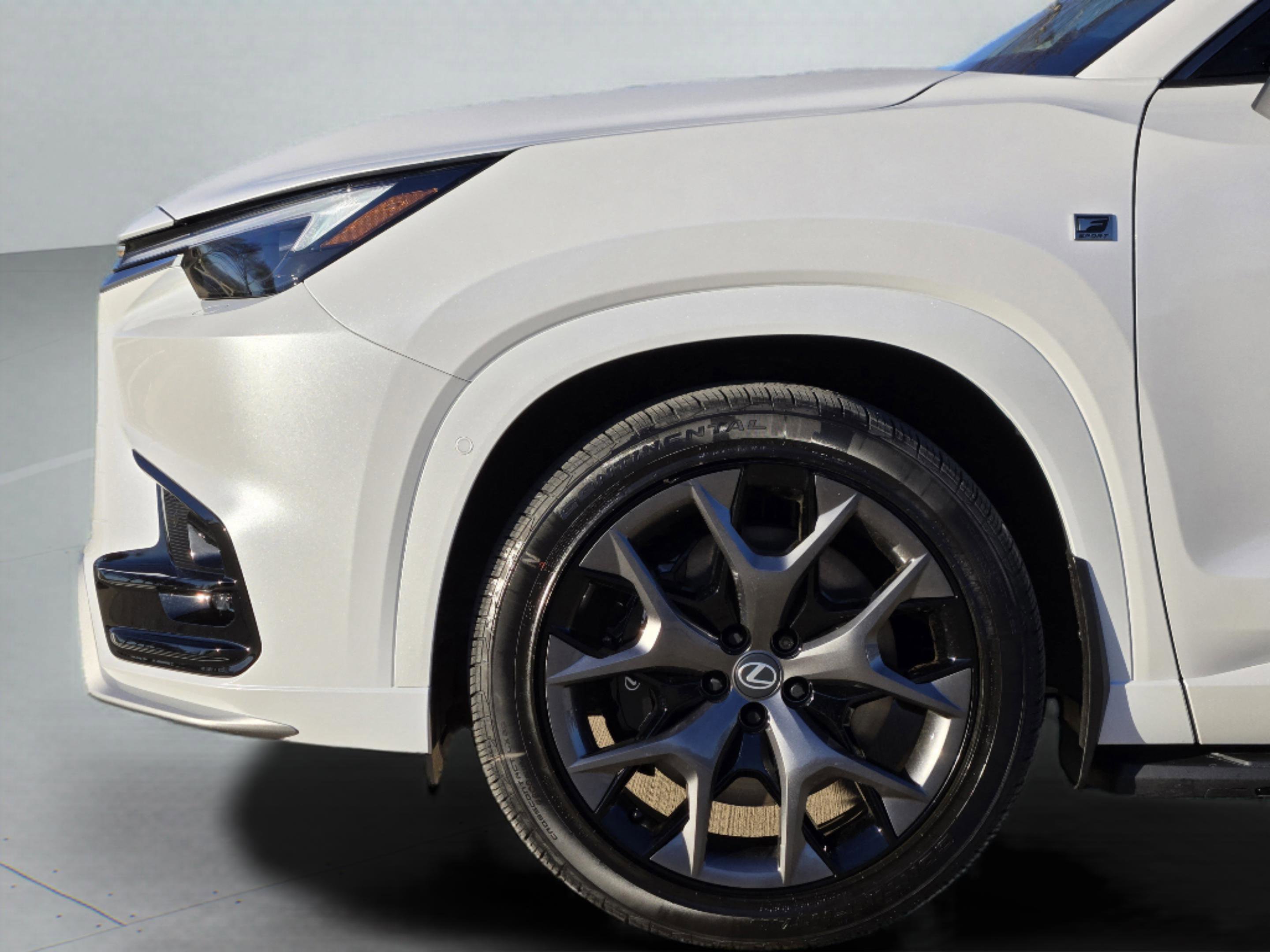 New 2026 Lexus TX 500h AWD image 6