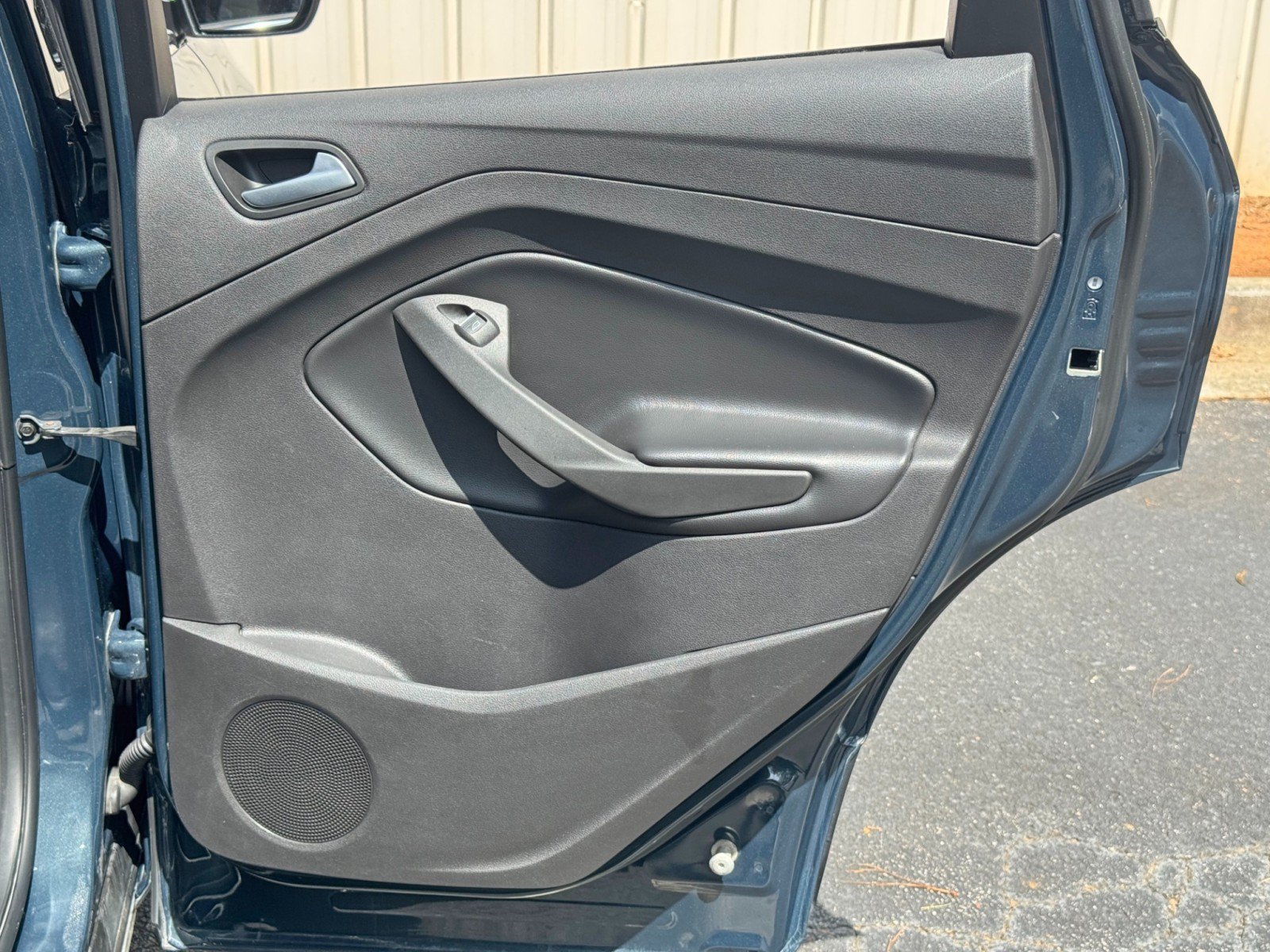 Used 2019 Ford Escape SE FWD image 38