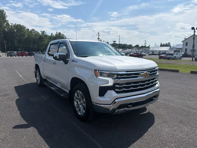 Used 2024 Chevrolet Silverado 1500 LTZ w/ LTZ Premium Package AWD/4WD image 8