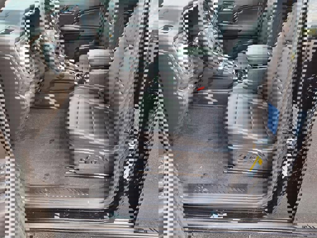 Certified 2023 Chevrolet Colorado LT w/ LT Convenience Package III image 12