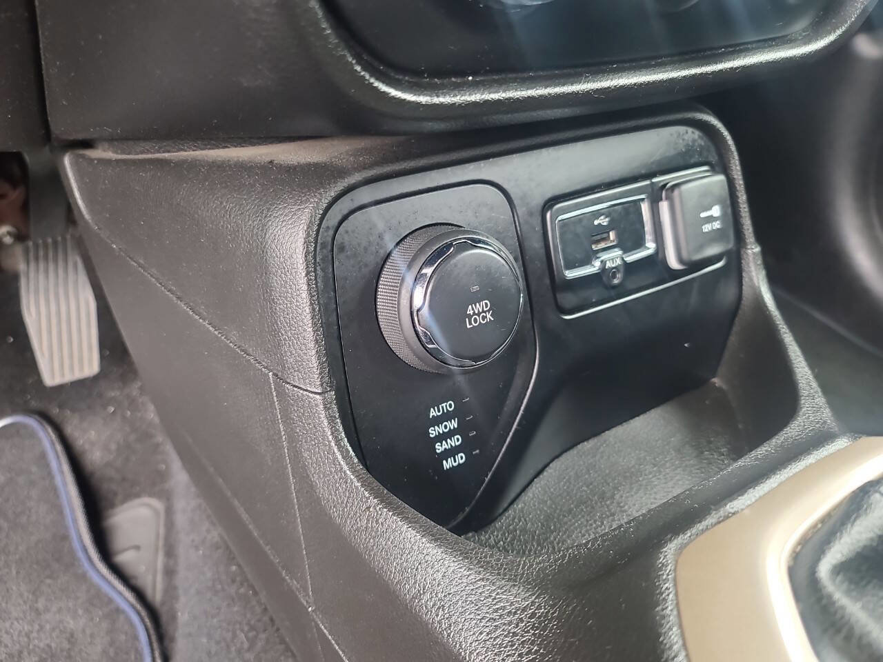Used 2017 Jeep Renegade Sport w/ Power & Air Group AWD/4WD image 20