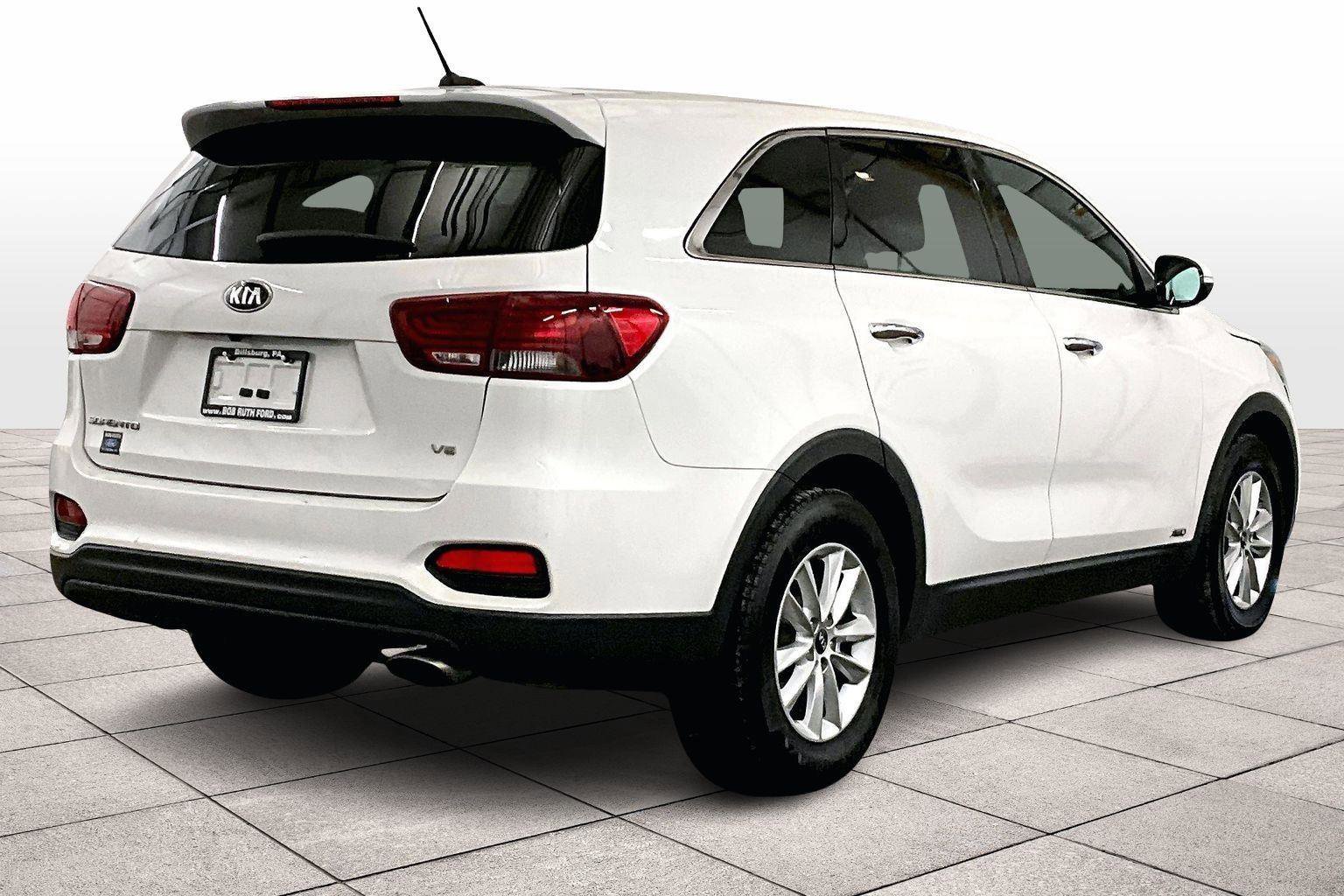 Used 2020 Kia Sorento AWD V6 image 12