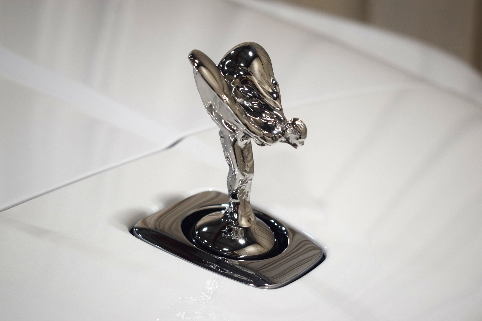 New 2026 Rolls-Royce Cullinan image 7