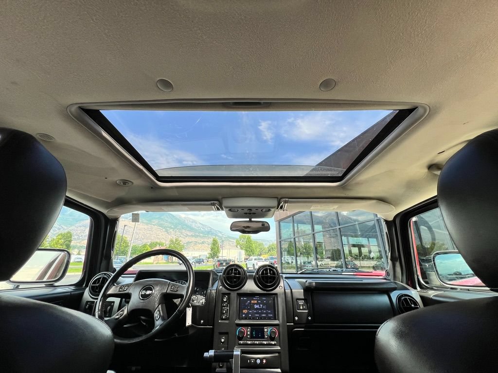 Used 2005 HUMMER H2 w/ Preferred Equipment Group AWD/4WD image 20