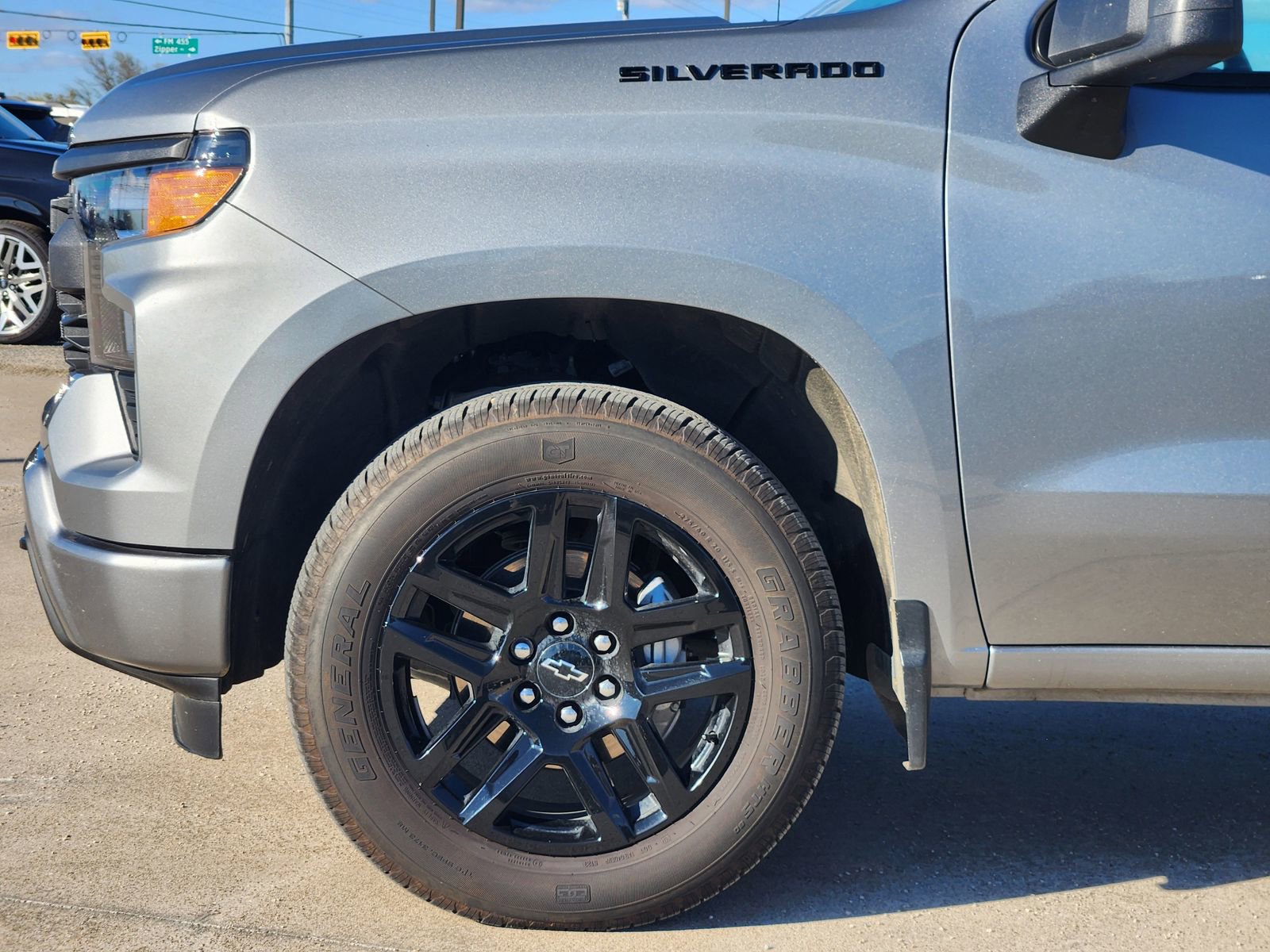 Used 2024 Chevrolet Silverado 1500 Custom w/ Dark Appearance Package image 9