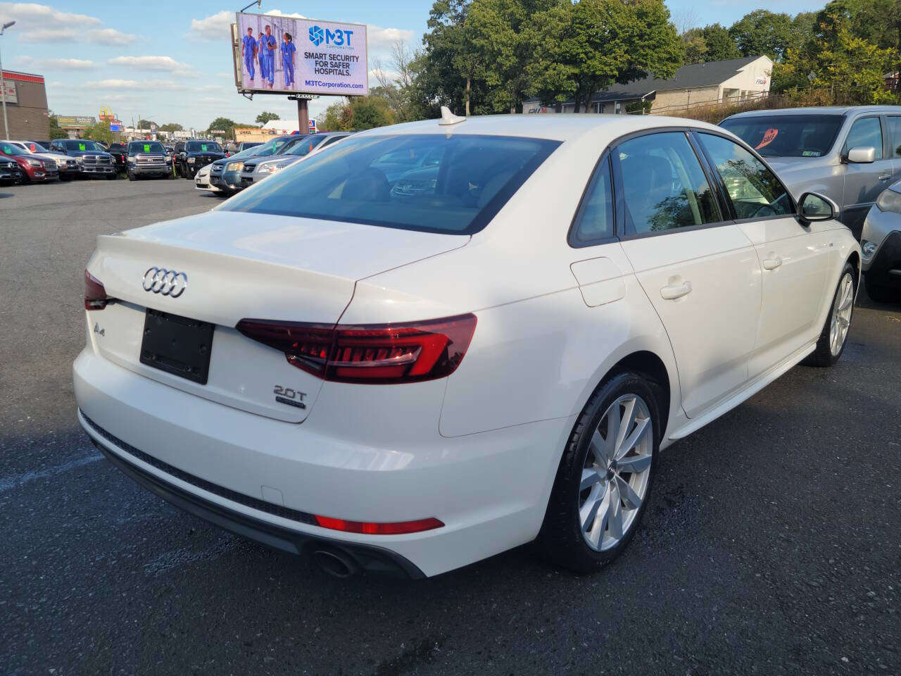 Used 2018 Audi A4 2.0T Premium w/ Convenience Package image 4