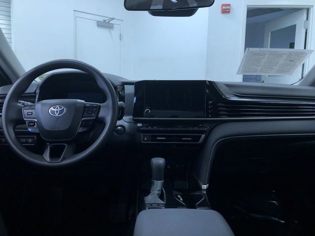 Used 2025 Toyota Camry LE image 18
