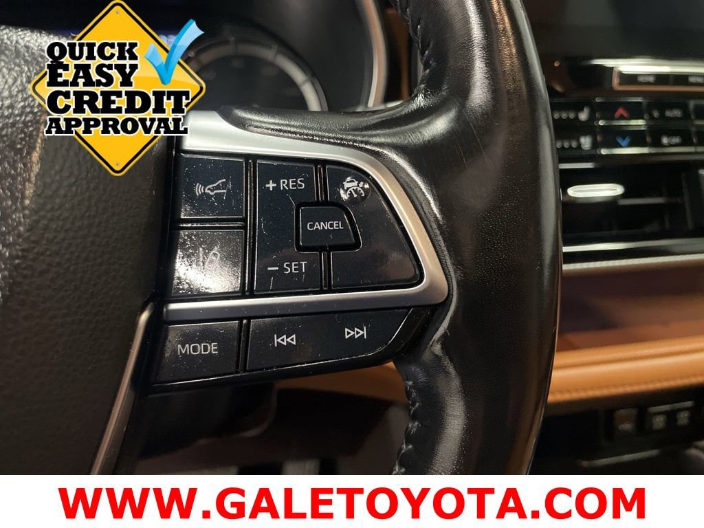 Used 2021 Toyota Highlander Platinum image 25
