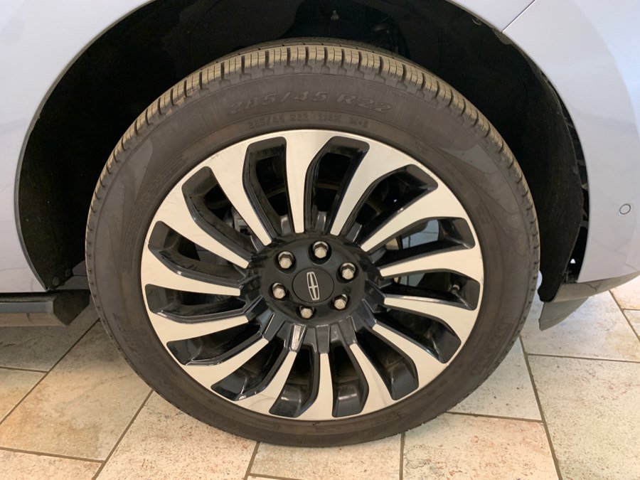Used 2023 Lincoln Navigator Black Label AWD/4WD image 10