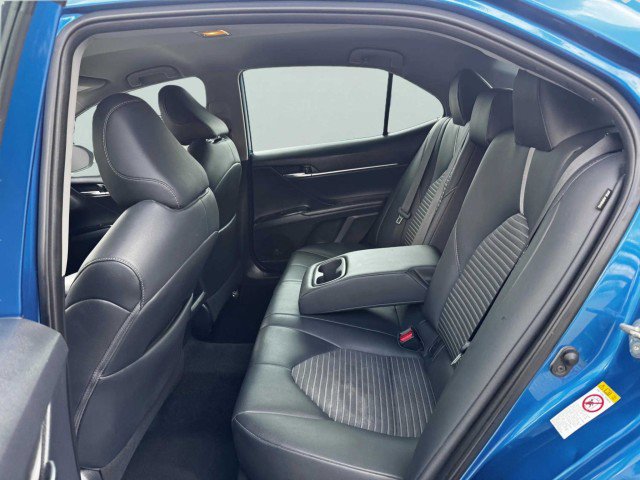 Used 2019 Toyota Camry SE image 32