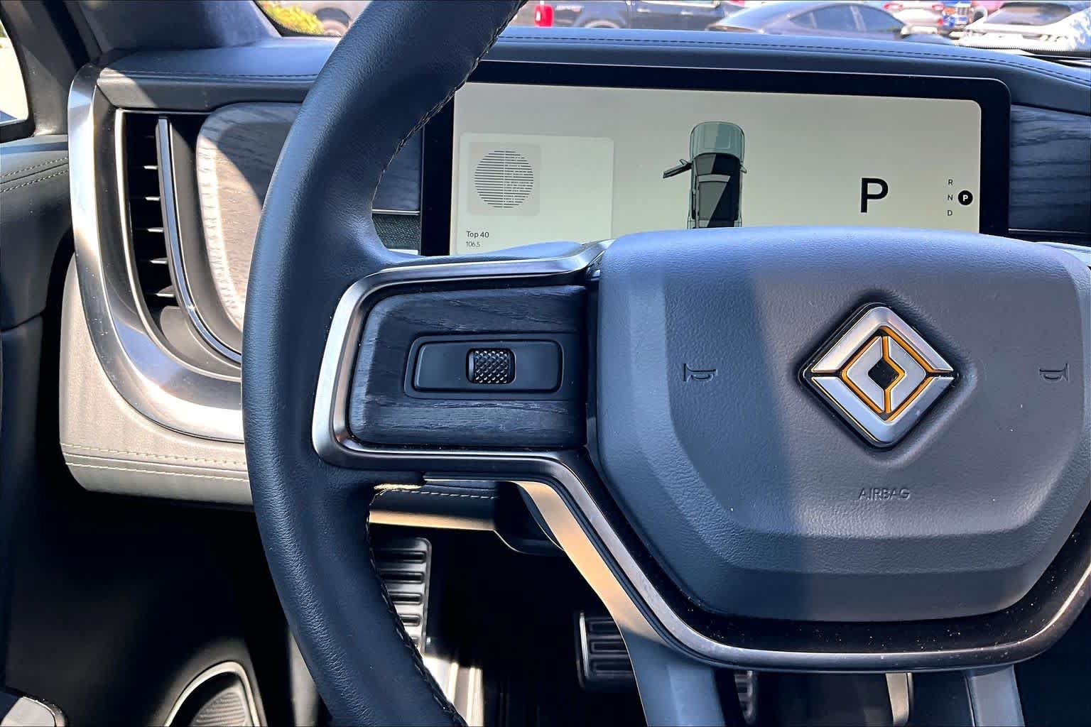 Used 2023 Rivian R1S Adventure AWD/4WD image 23
