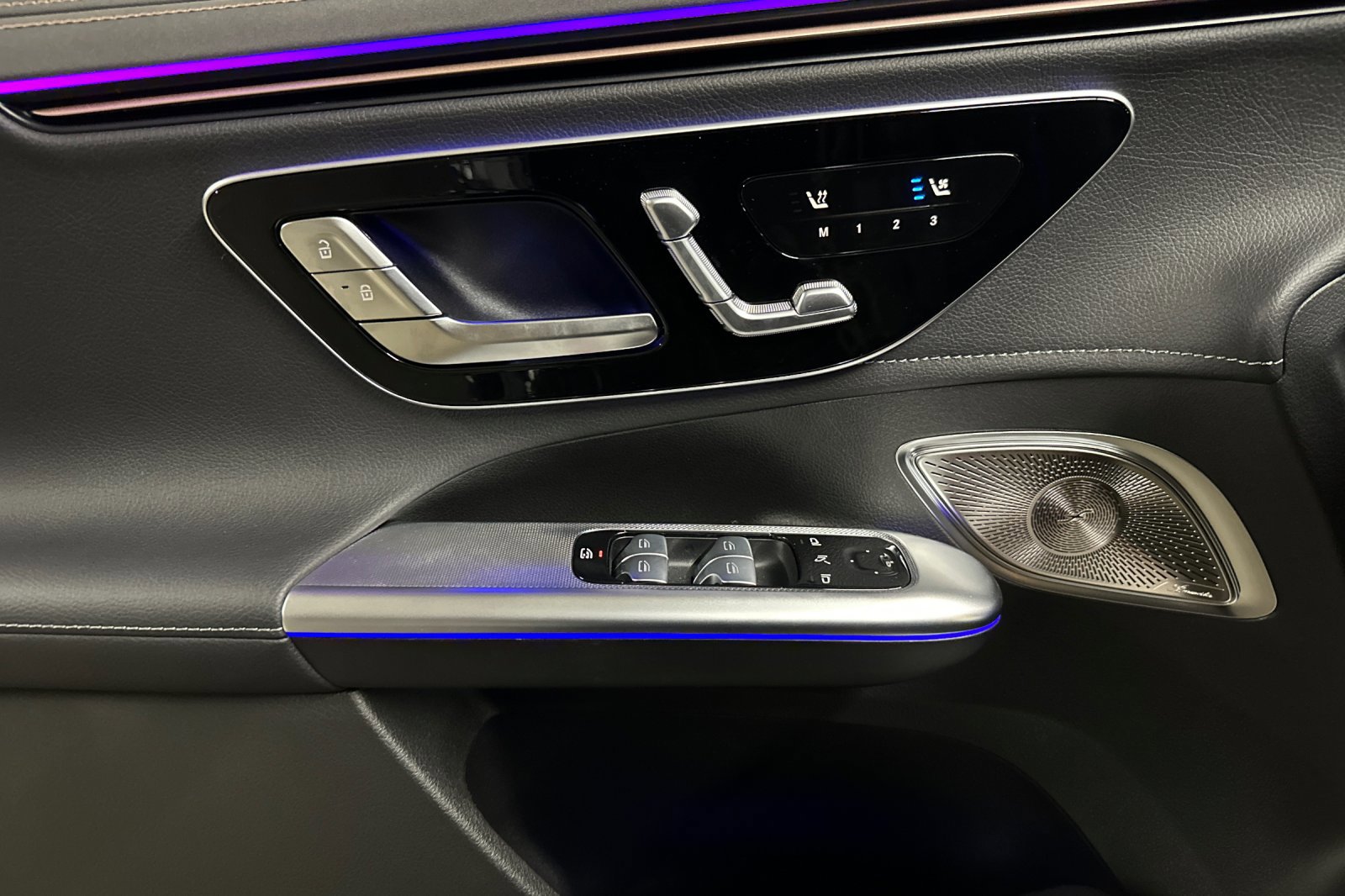 New 2025 Mercedes-Benz EQE 350+ SUV image 12