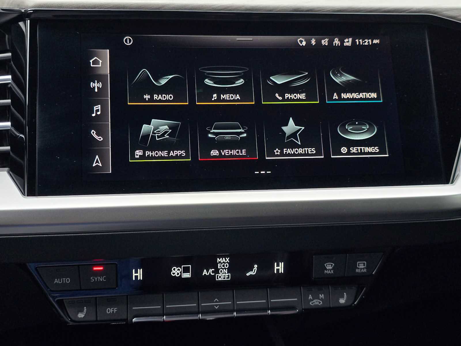 Used 2022 Audi Q4 e-tron Prestige image 30