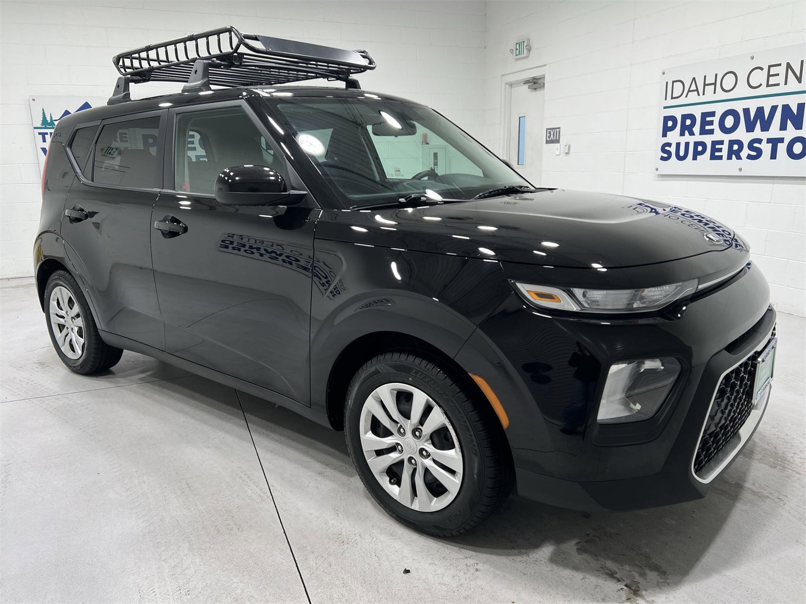 Used 2020 Kia Soul LX image 2