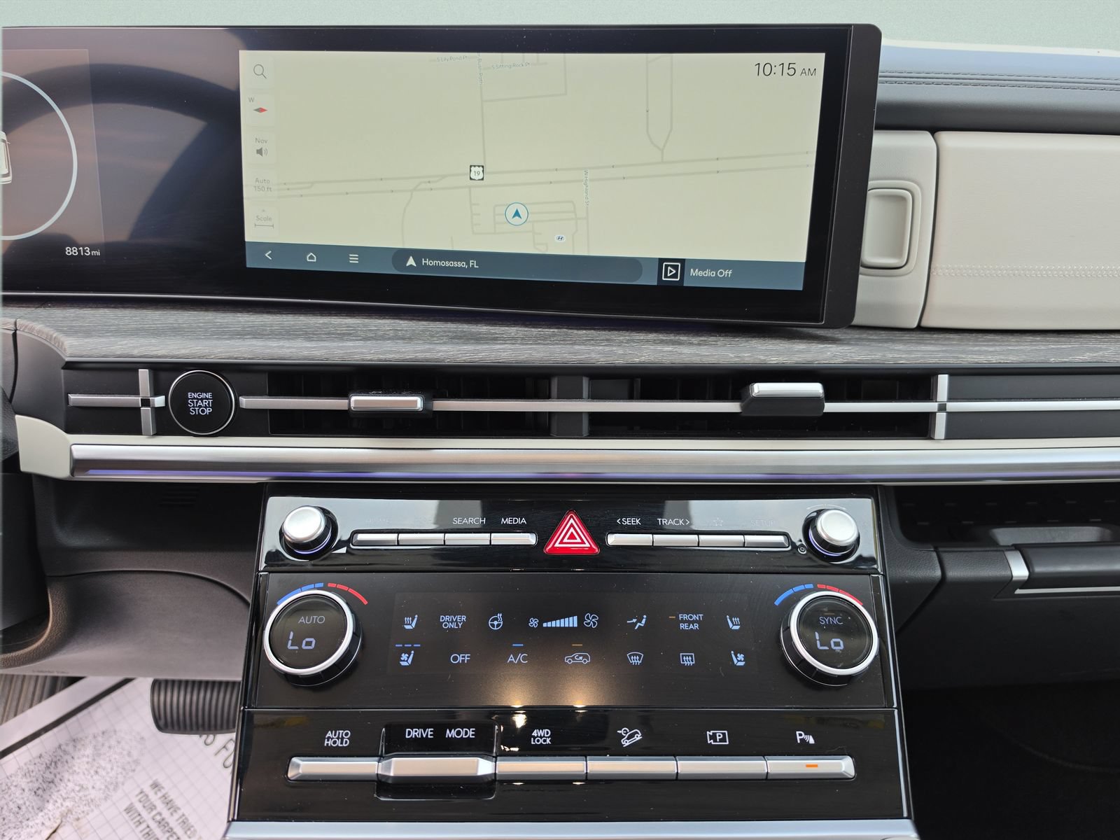 Used 2025 Hyundai Santa Fe Calligraphy AWD/4WD image 26