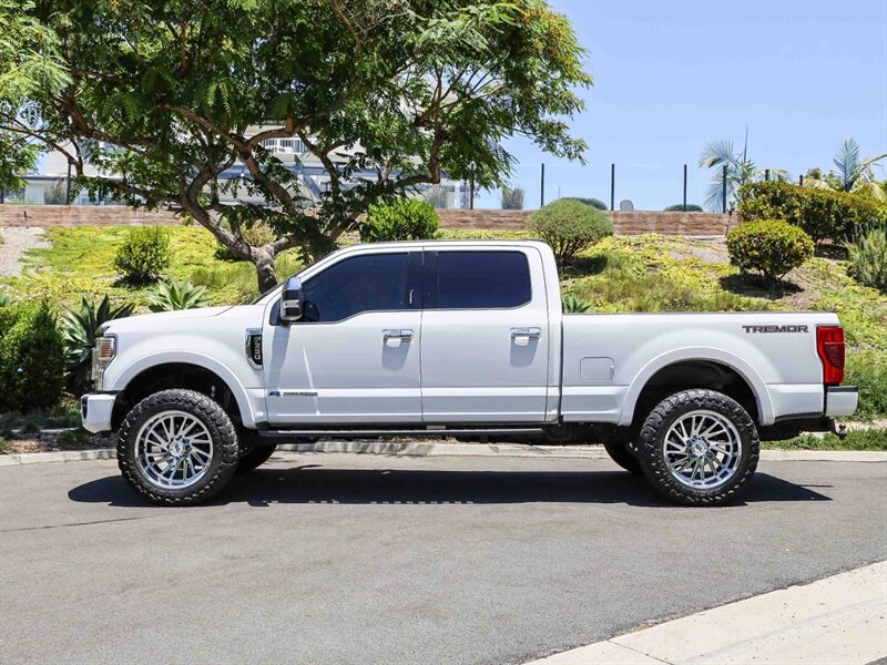 Used 2021 Ford F350 Platinum w/ Tremor Off-Road Package AWD/4WD image 2
