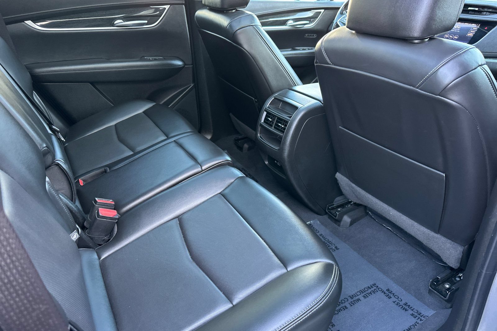 Certified 2022 Cadillac XT5 Premium Luxury FWD image 19