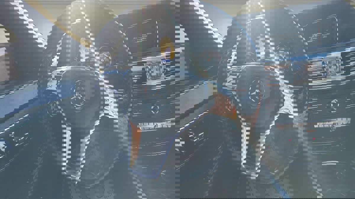 Used 2016 Mercedes-Benz E 350 4MATIC Sedan image 10