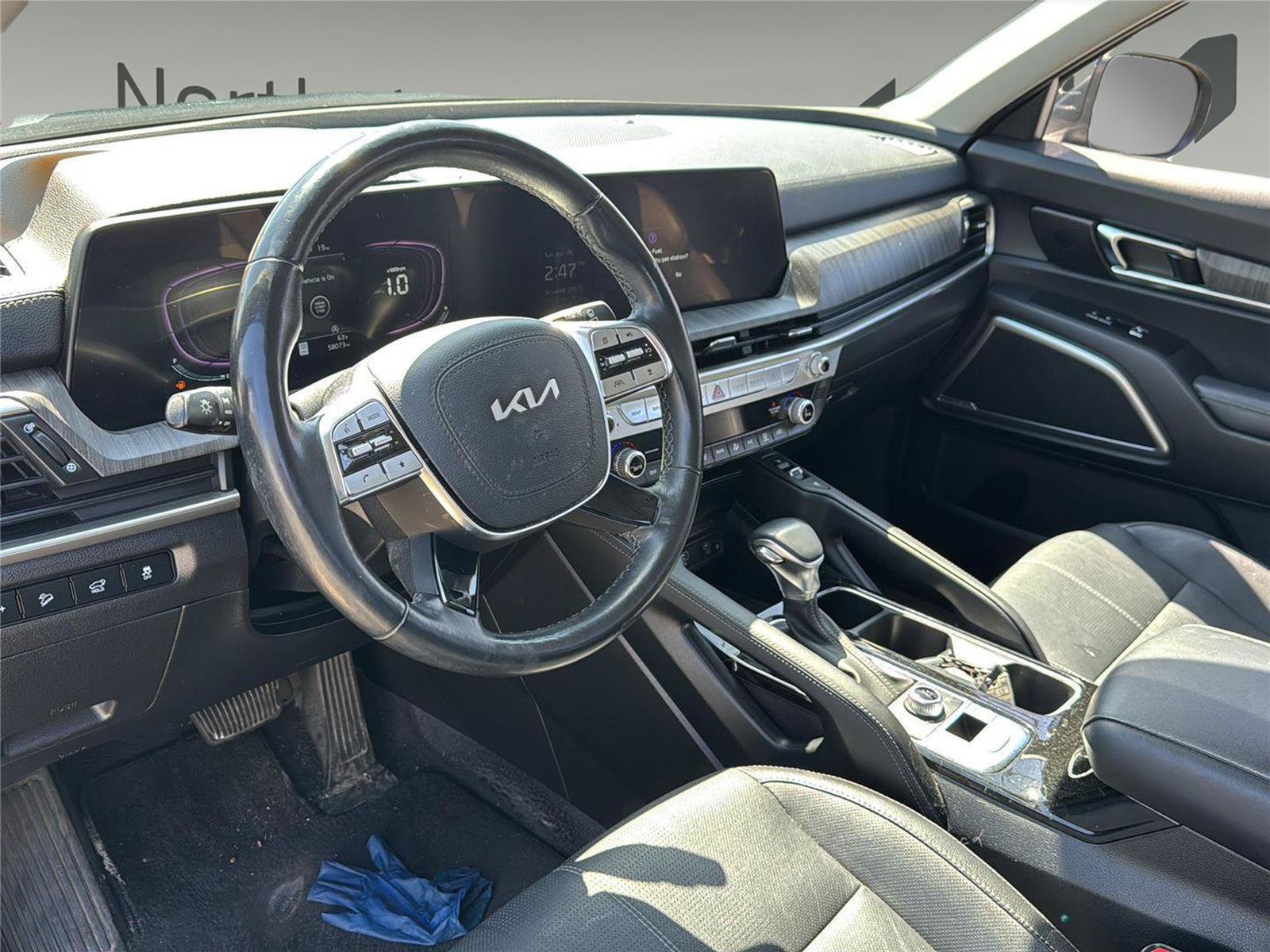 Used 2023 Kia Telluride EX w/ EX Captain's Chair Package AWD/4WD image 11