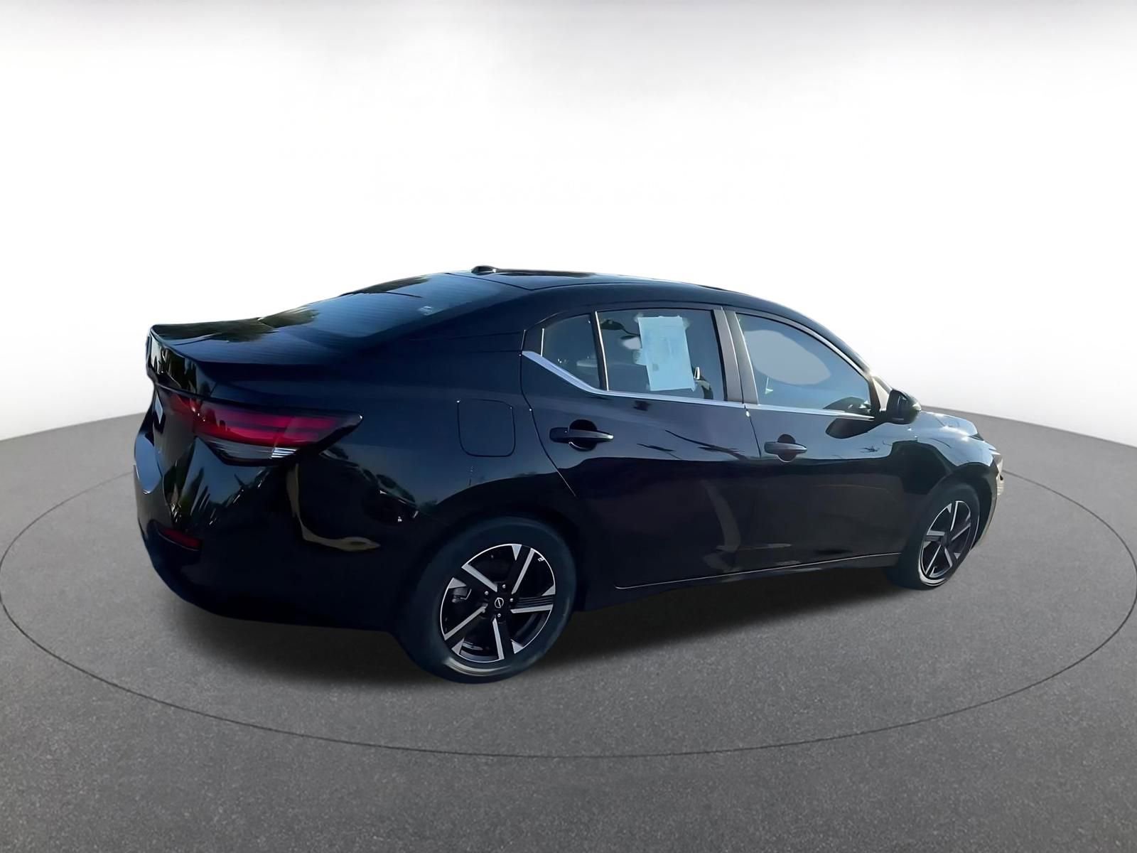 Used 2025 Nissan Sentra SV image 15