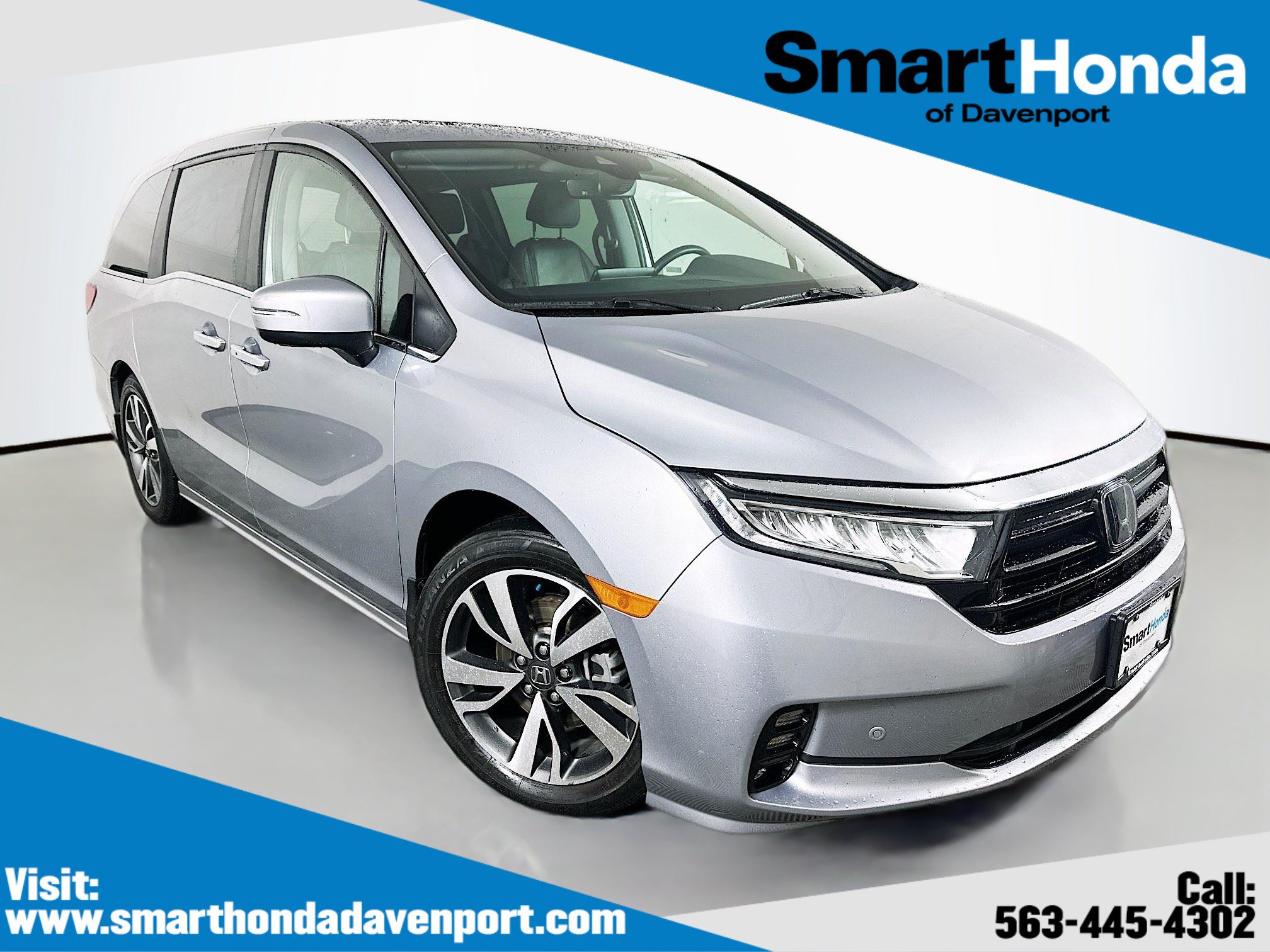Used 2023 Honda Odyssey Touring image 1