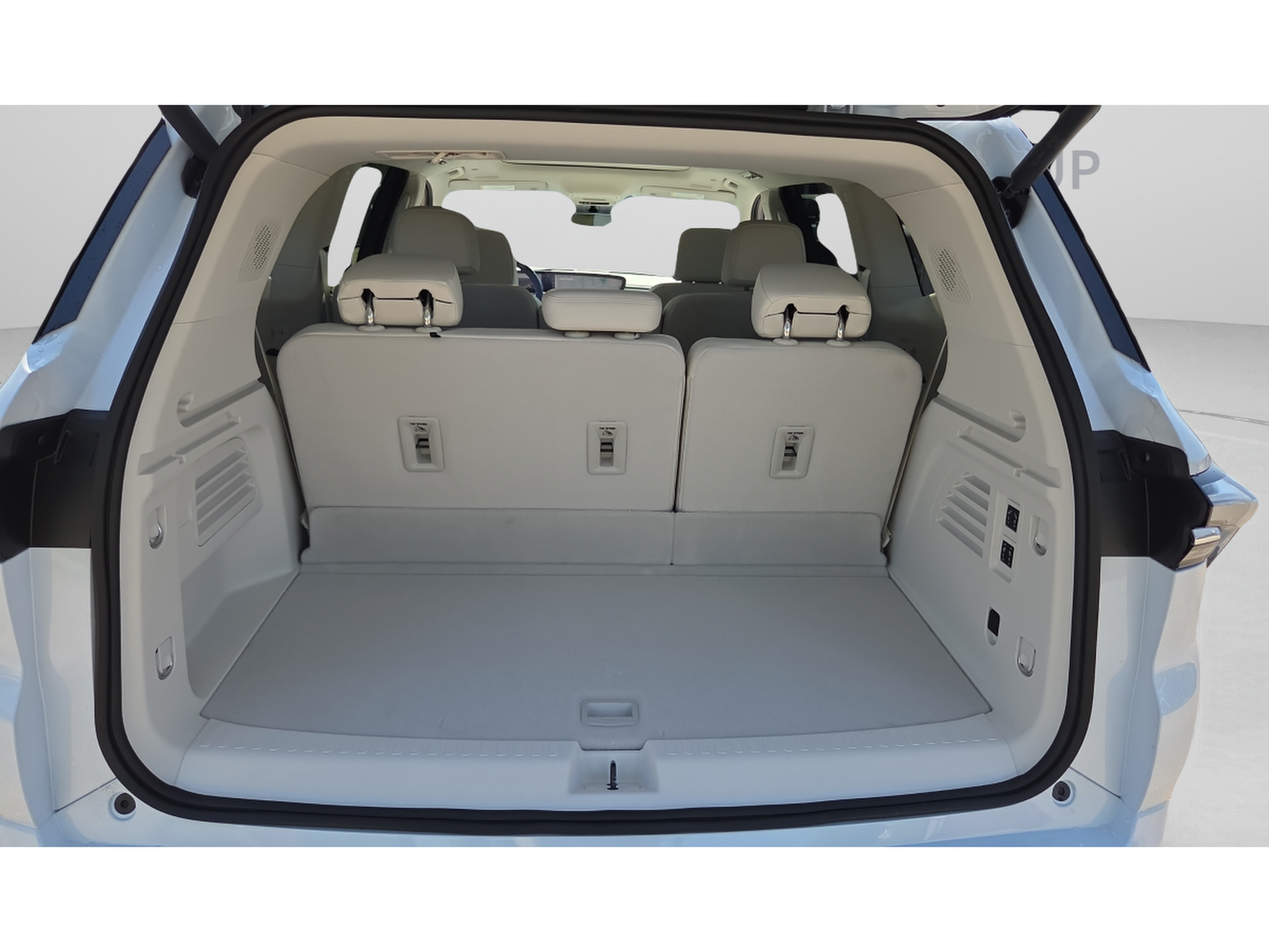 New 2026 Buick Enclave Avenir w/ Super Cruise Package FWD image 13