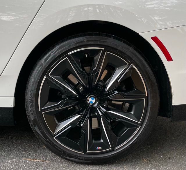 Used 2023 BMW 740i 740i image 7