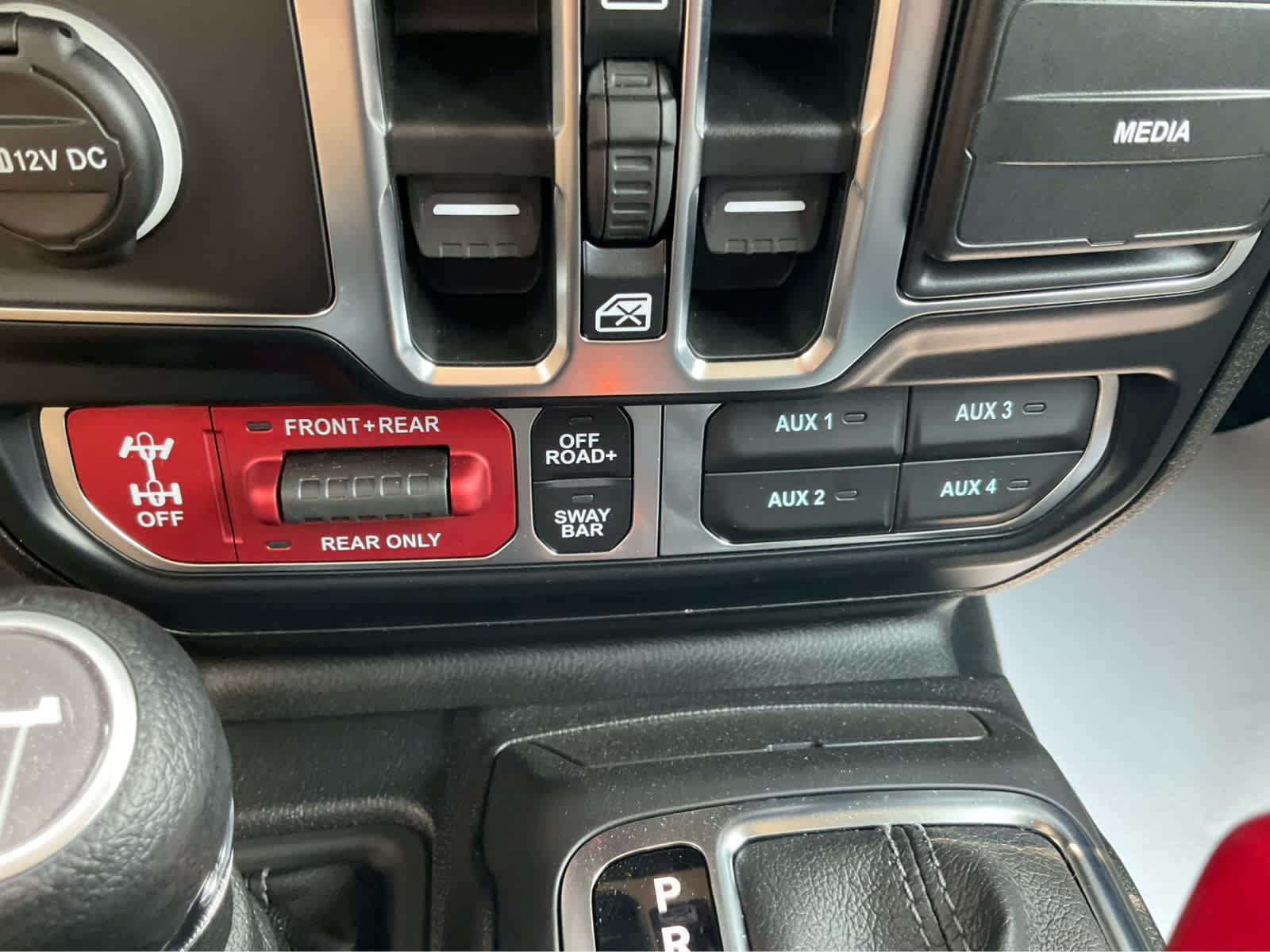 New 2026 Jeep Gladiator Rubicon AWD/4WD image 11