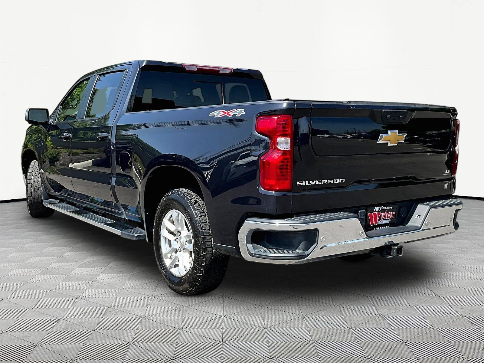 Used 2024 Chevrolet Silverado 1500 LT w/ Max Trailering Package AWD/4WD image 4