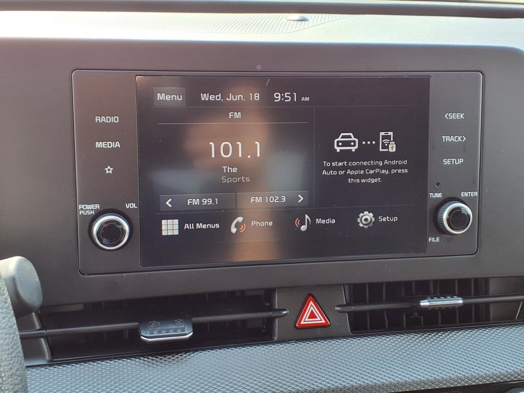 Used 2023 Kia Sportage LX image 7