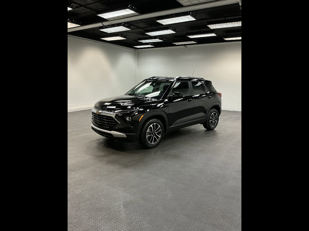 New 2026 Chevrolet TrailBlazer LT FWD image 1