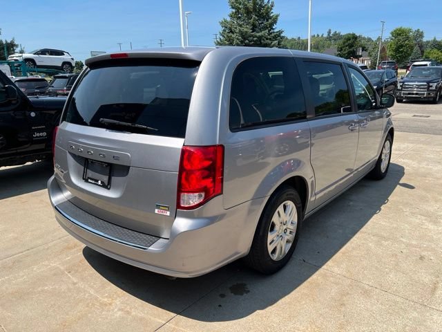 Certified 2018 Dodge Grand Caravan SE FWD image 6
