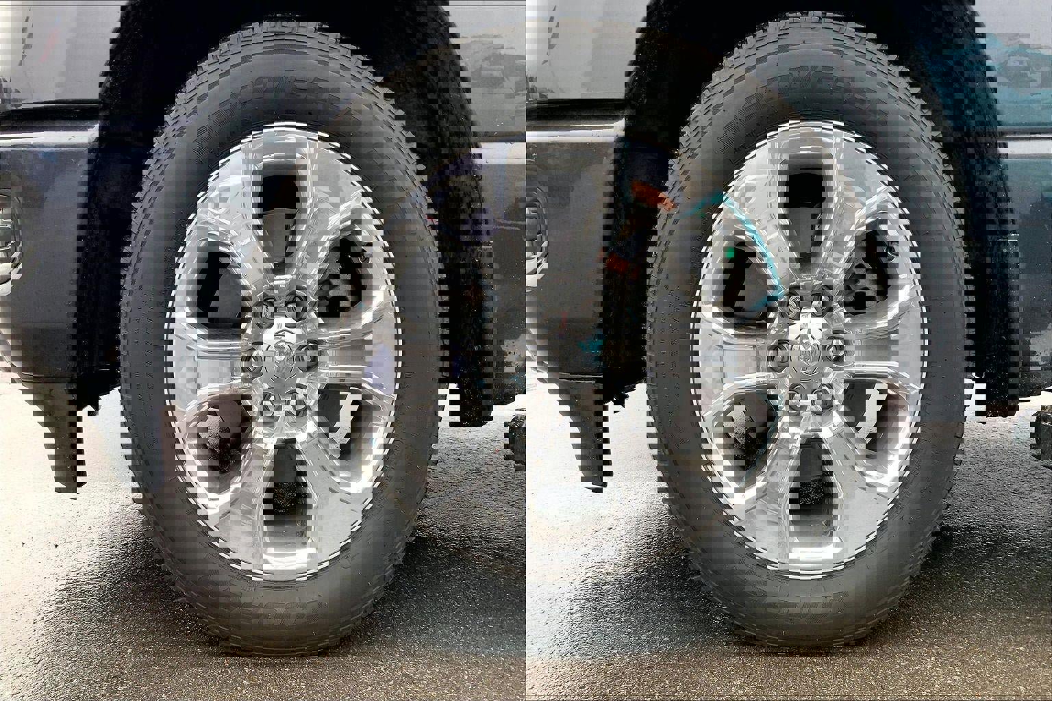 Used 2021 RAM 1500 Big Horn image 9