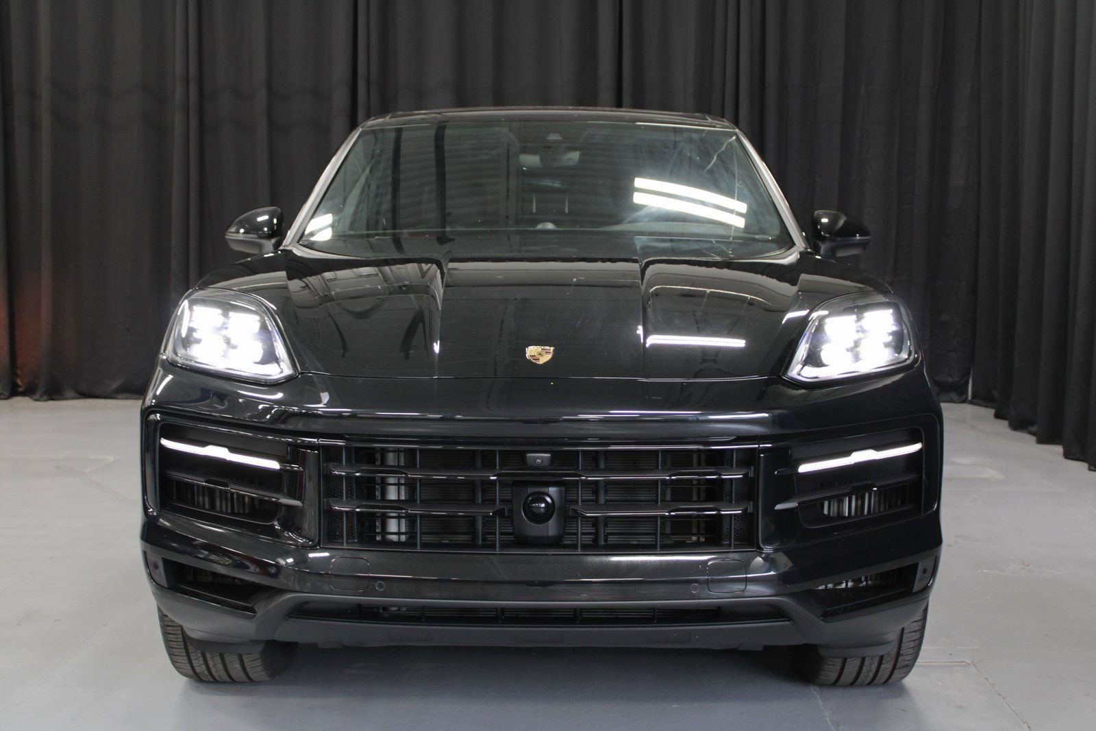 Certified 2025 Porsche Cayenne image 10