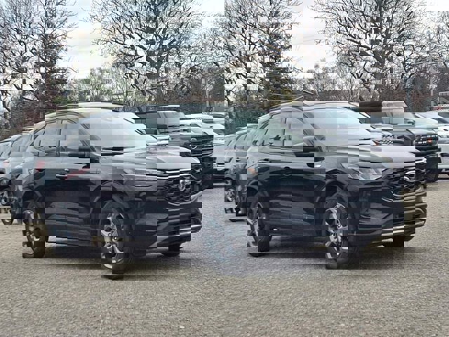 Certified 2025 Ford Escape ST-Line w/ Tech Pack #1 AWD/4WD image 1