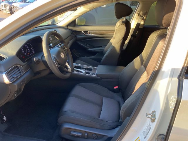 Used 2019 Honda Accord EX image 10