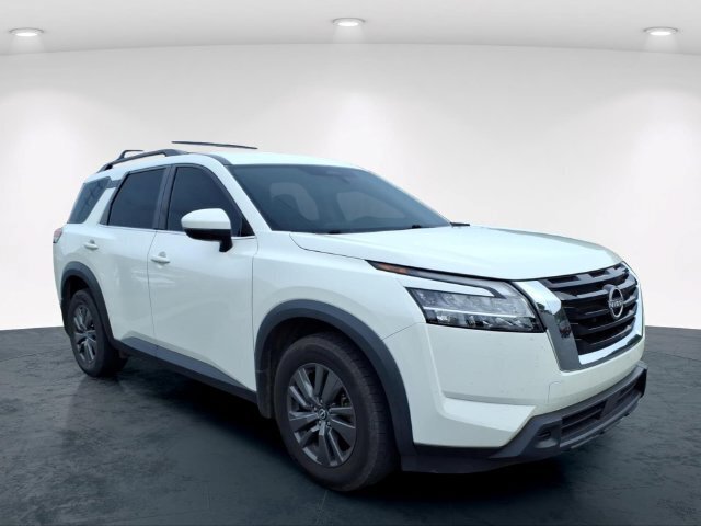 Used 2022 Nissan Pathfinder SV AWD/4WD image 10