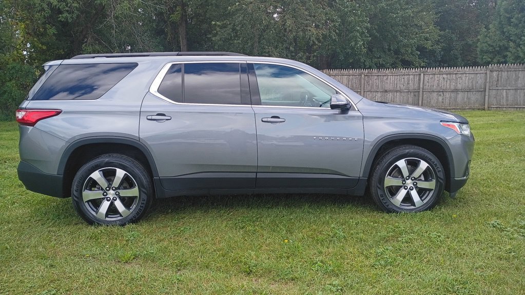 Used 2019 Chevrolet Traverse LT w/ LT Premium Package AWD/4WD image 8
