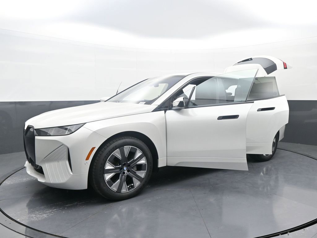 New 2026 BMW iX xDrive45 AWD/4WD image 40