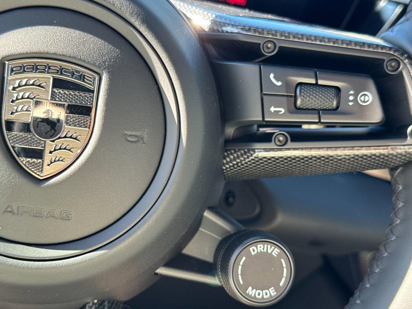 New 2026 Porsche Macan Turbo Electric image 30