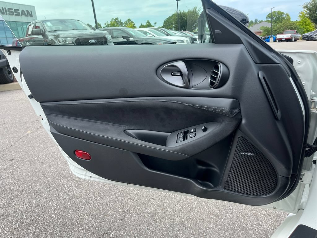 Certified 2025 Nissan Z Performance w/ Floor Mat Package RWD image 10