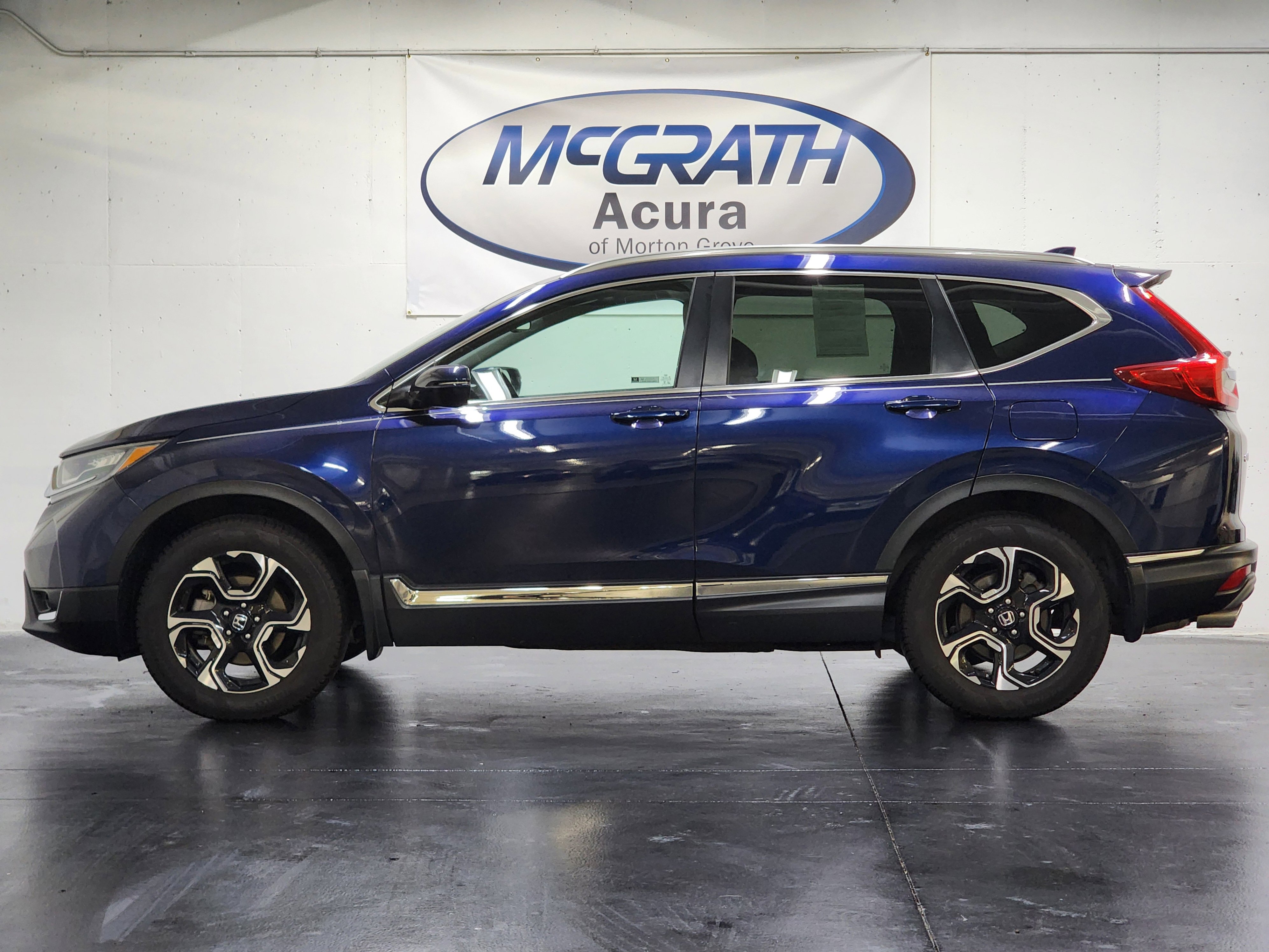 Used 2018 Honda CR-V Touring image 10