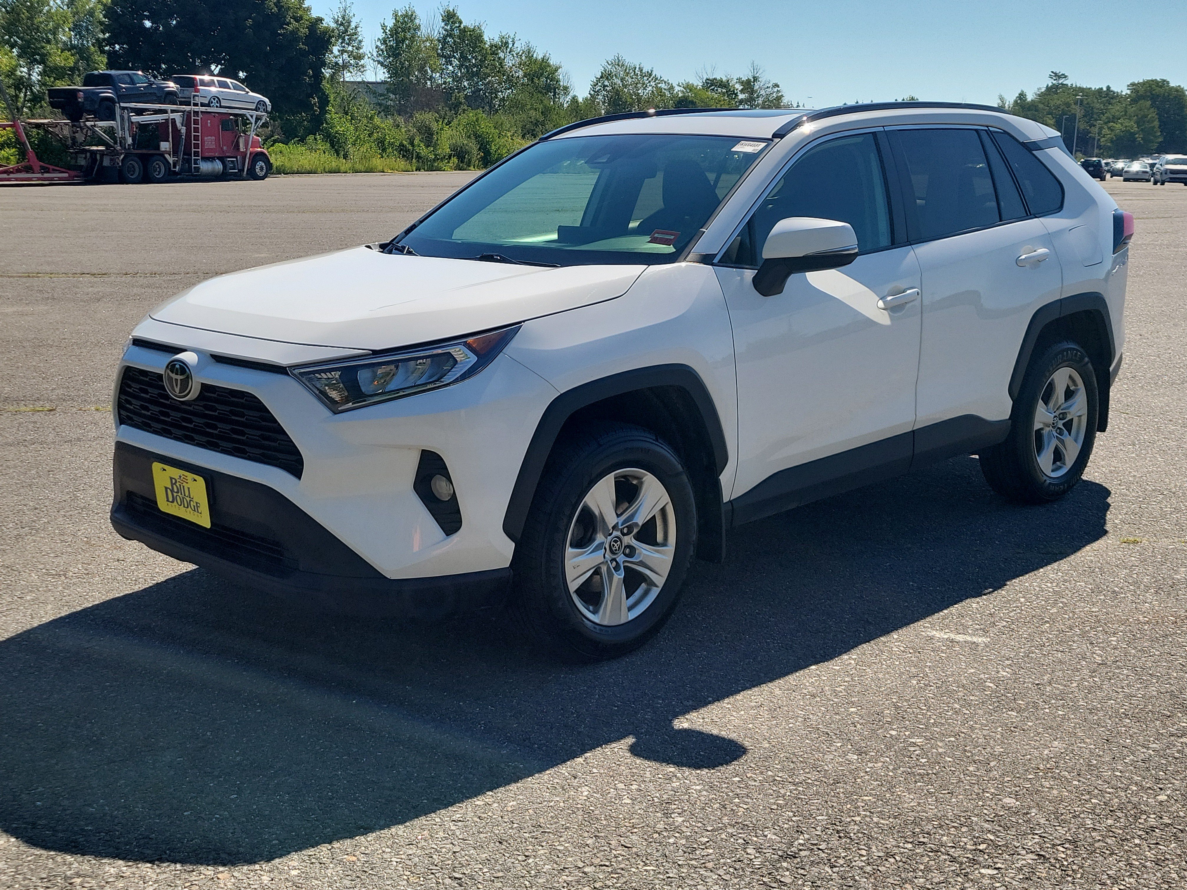 Used 2020 Toyota RAV4 XLE w/ Convenience Package AWD/4WD image 1