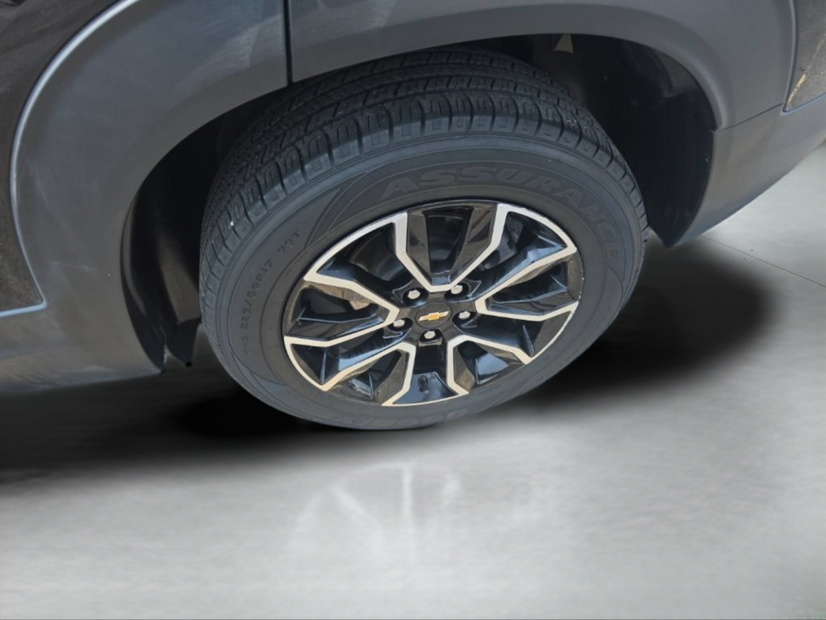 Used 2021 Chevrolet TrailBlazer ACTIV w/ Technology Package FWD image 32