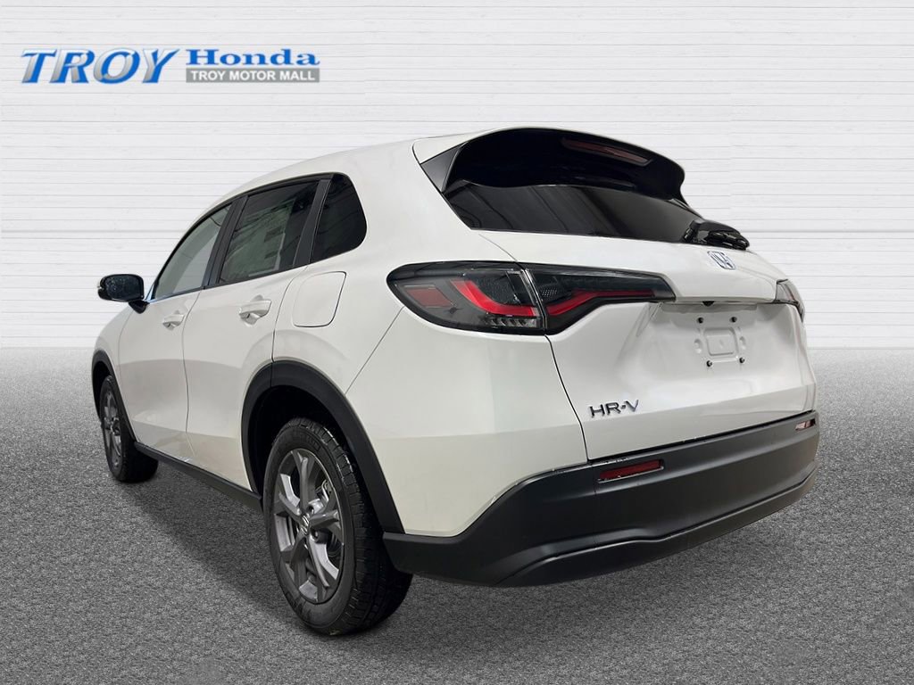 New 2026 Honda HR-V LX image 3