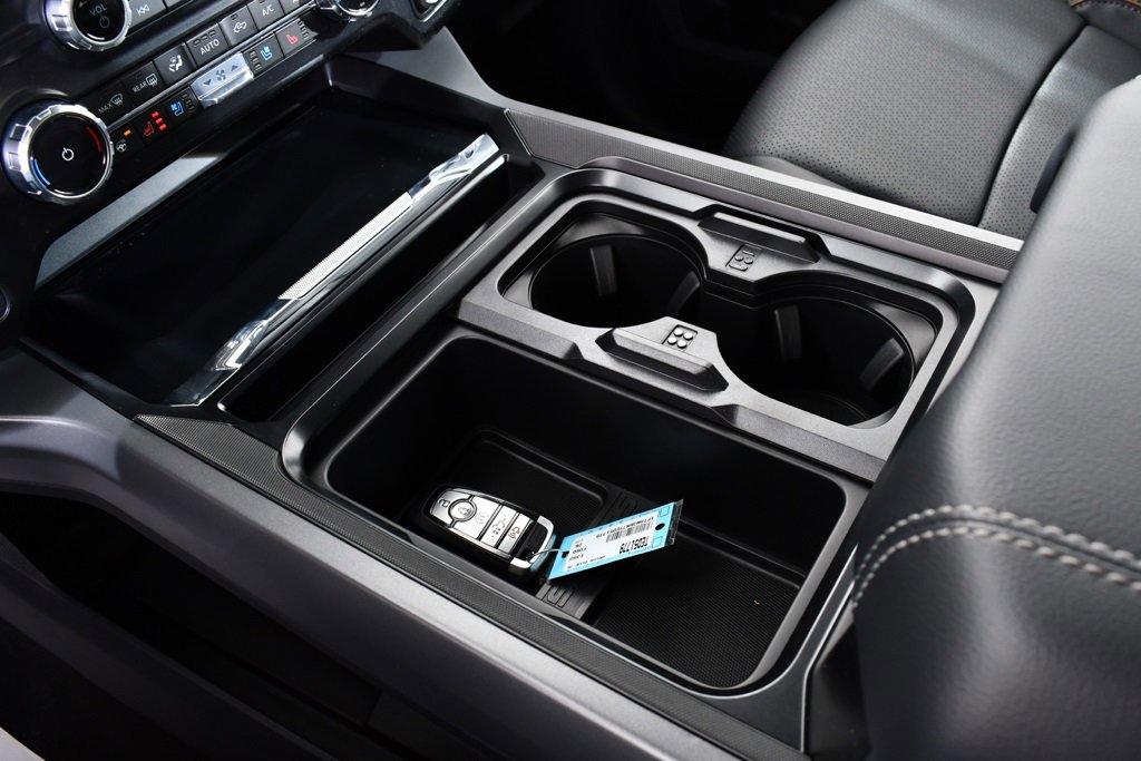 New 2026 Ford F350 Lariat w/ Black Appearance Package image 32