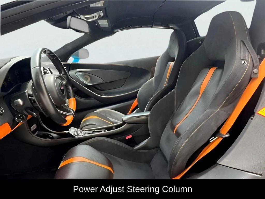 Used 2018 McLaren 570S Spider image 28