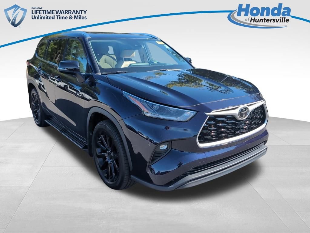 Used 2021 Toyota Highlander XLE