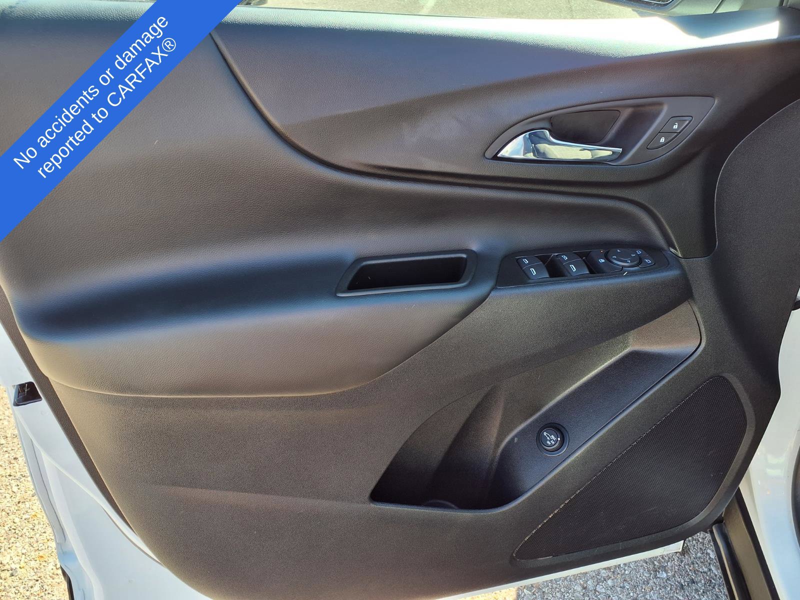 Used 2024 Chevrolet Equinox LT w/ LPO, Floor Liner Package FWD image 15