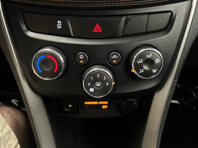 Used 2020 Chevrolet Trax LT FWD image 25